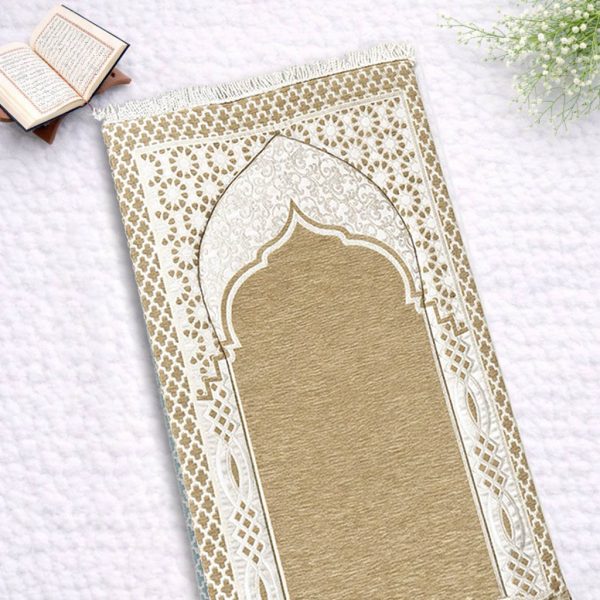 سجادة صلاة شانيل ميموري فوم عالية الجودة – دعم مثالي للركبة والمفاصل